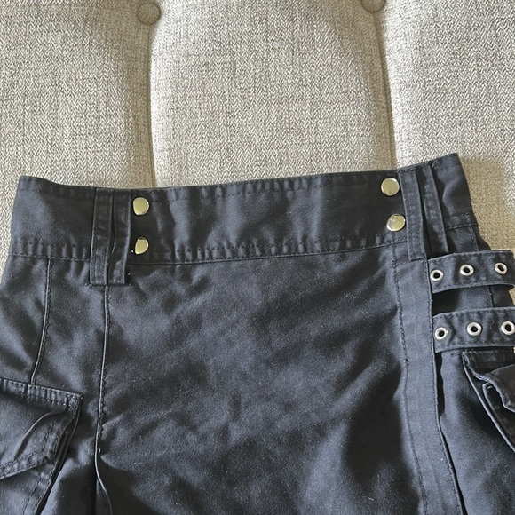 MODERN KILTS MENS 32 BLACK UTILITY CAGO POCKETS TRADITIONAL OUTFIT SCOTLAND - Picture 7 of 12